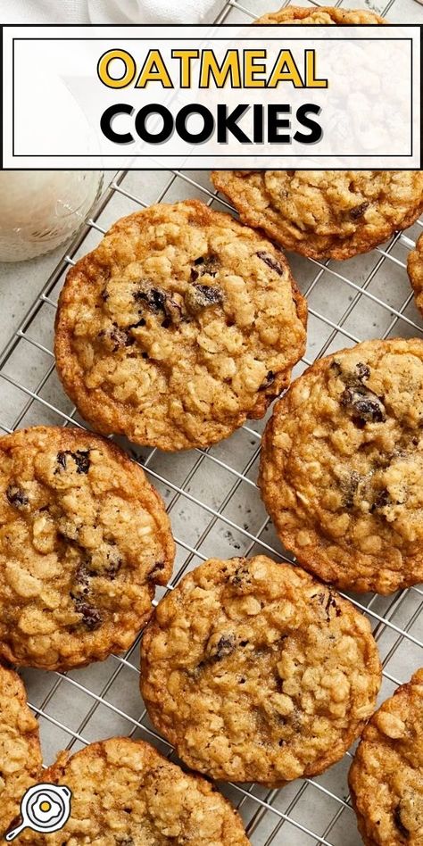 overhead photo of oatmeal cookies on a baking rack with recipe title block at the top. Oat And Raisin Cookies, Chewy Oatmeal Raisin Cookies, Raisin Cookie Recipe, Oatmeal Raisin Cookie, Delicious Oatmeal, Oatmeal Cookies Easy, Oatmeal Raisin Cookies Chewy, Aldi Recipes, Budget Bytes