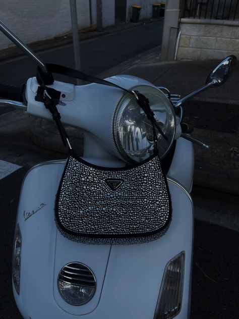 Prada Cleo Crystal Bag Outfit, Sparkly Prada Bag, Prada Girl Aesthetic, Prada Cleo Crystal, Prada Crystal Bag, Prada Bag Aesthetic, Aesthetic Prada, Prada Bag Outfit, Cleo Bag