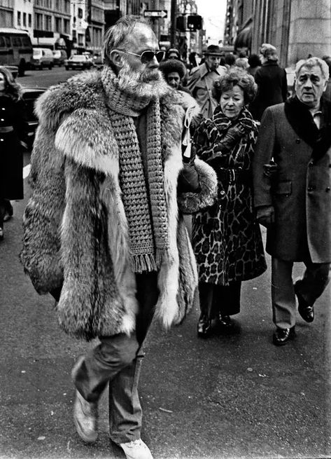 Edward Gorey Was Eerily Prescient - The ... Bill Cunningham, Edward Gorey, Swinging London, Walking Down The Street, Carnaby Street, Swinging Sixties, British Invasion, 1960s Fashion, Rare Books