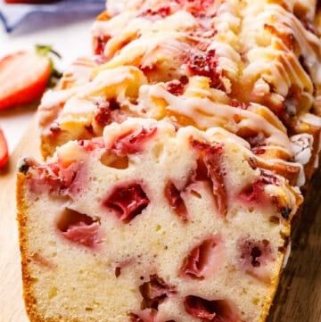 Strawberry Bread - All Things Mamma Best Strawberry Bread Recipe, Frozen Strawberry Bread Recipe, Bread Machine Strawberry Bread, Bread With Strawberries, Strawberry Bread Frozen Strawberries, Strawberry Bread Recipe, Cake Mix Banana Bread, Strawberry Bread Recipes, Christmas Strawberry