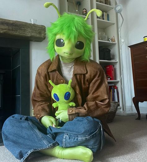 Frog Fursuit, Scary Fursuit, Bug Fursuit, Alien Fursuit, Alien Fursona, Fursuit Hair, Plush Fursuit, Cute Fursuits, Bunny Fursuit