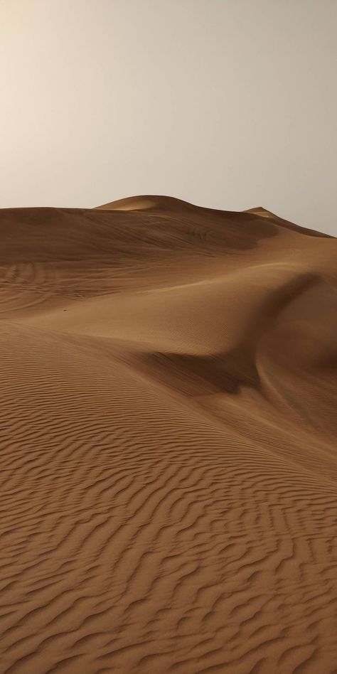 Blur Photography Aesthetic, Aesthetic Blur, Arabian Desert, Desert Background, Desert Aesthetic, Blur Photography, Photography Aesthetic, Brown Wallpaper, Hot Day