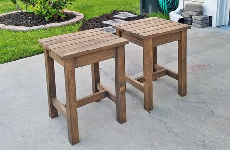 Adirondack Chair Plans, Outdoor End Tables, Diy End Tables, Outdoor Furniture Plans, Outdoor Side Table, Outdoor Stools, Wood End Tables, Farmhouse Furniture, Outdoor Coffee Tables