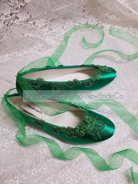 Beautiful Green Ballerina slipper style flat shoes, embellished with green lace and Crystals I meticulously designed these beautiful green shoes fit for a real princess on her wedding day An Irish Wedding A Holiday Wedding Or, St. Patricks Day Wedding, or any one who loves Green I can dye to many different tones of greens, like hunter green, and forest green, you may send me your color swatch or, buy my color swatches find link below. EVERY SHOES ORDER IS HAND EMBELLISHED IN ORDER OF ARRIVAL THE Fairy Shoes Green, Bridal Ballet Slippers, Fairy Flat Shoes, Enchanted Forest Shoes, Green Shoes Aesthetic, Fairycore Shoes, Green Ballet Shoes, Dark Green Shoes, Green Ballerina