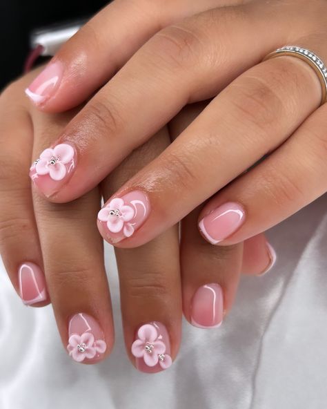 🌸🌸 . . . . . #603nails #nails #nailinspo Acrylic Overlay Nails Short, Overlay Nails, Classic Nails, Casual Nails, Glow Nails, Nail Ring, Girly Acrylic Nails, Classy Acrylic Nails, Long Square Acrylic Nails