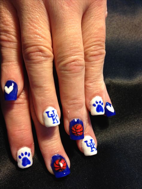 File 'n Style Nail Spa. Becky Hurt nail artist. Celebrating the University of KY Wildcats basketball team. Basketball Nails Designs, Basketball Nail Designs, Basketball Nails, Colorstreet Combos, Football Nails, University Of Ky, Cute Nail Colors, Wildcats Football, Uk Nails