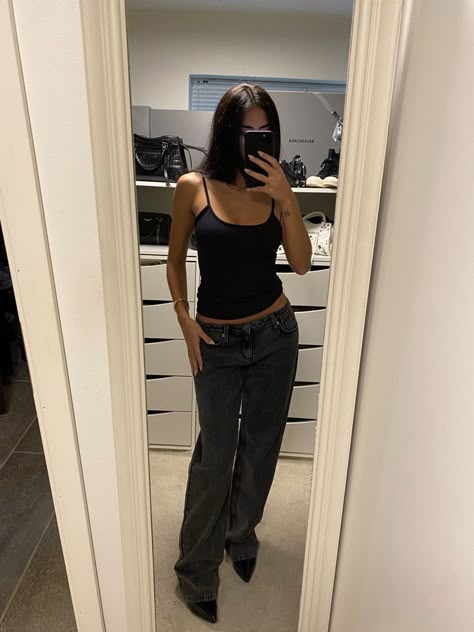 Low Waisted Jeans Outfit, High Waist Boyfriend Jeans, Baggy Wide Leg Jeans, Leni Klum, Low Waisted Jeans, Jeans Outfit Winter, Streetwear Pants, Black Jeans Outfit, Model Looks