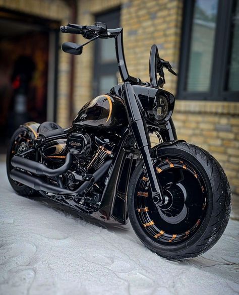 Road King Harley Davidson, Softail Bobber, Мотоциклы Harley Davidson, Harley Fatboy, Harley Davidson Cvo, Custom Motorcycles Harley, Chopper Bobber, Motorcycle Ride, Harley Davidson Fatboy