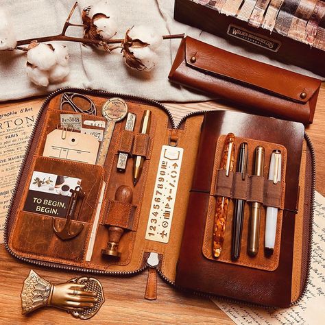 Mareike on Instagram: “Leather, brass and fountain pens❤️ [Advertisement, based on linking the brands] . . . #leather #leathergoods #leathercraft #galenleather…” Really Funny Texts, Vintage Pens, Journaling Scrapbooking, Sketchbook Journaling, Nature Journal, Stationery Pens, Makeup Designs, Mens Essentials, Bullet Journal Inspiration