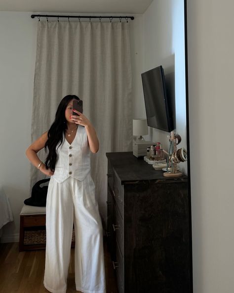 Very demure, very classy, very mindful #ootd #officestyle #summerstyle Classy Demure Mindful, Office Fashion, Summer Fashion, Ootd, Mindfulness, White, Quick Saves