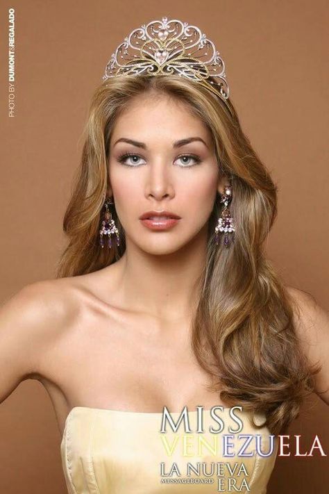 Dayana Mendoza - Venezuela - Miss Universe 2008 Miss Universe 2008, Miss Universe 2000, Miss Universe Gowns, Dayana Mendoza, Pageant Queen, Queens Tiaras, Angel Sanchez, Royal Tiaras, Miss Universe