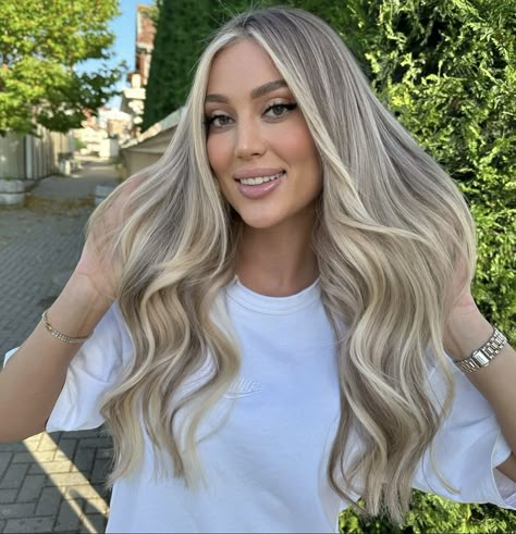 Golden Ash Hair, Oyster Hair Color, Bright Blonde On Dark Hair, Dirty Blonde Natural Hair, Dark Roots Blonde Hair Balayage Long, Lived In Blonde With Money Piece, Blonde Hair 2025, Toned Down Blonde, Ashy Blonde Balayage On Dark Hair