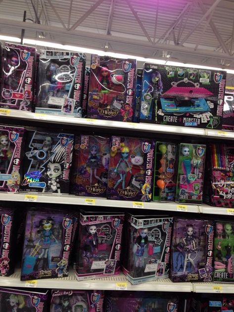 2010 Nostalgia, Monster High Room, 2000s Toys, Childhood Memories 2000, Moster High, Catty Noir, Love Monster, Monster High Art, Scene Kids