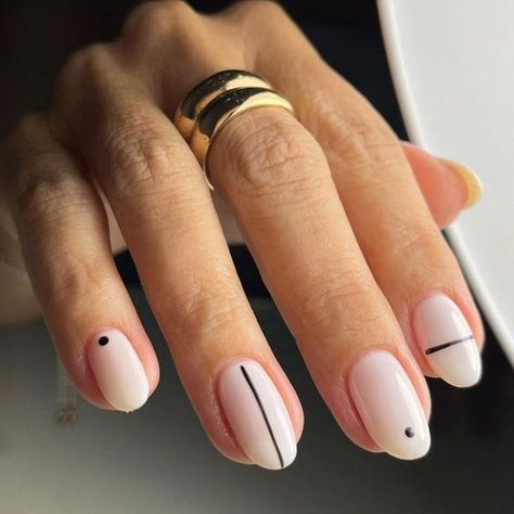 Nails 2017 Trends, Stars Nails, Minimalist Nail, Nails 2017, Nail Art Stripes, Nails Brown, Hacks Beauty, Cute Simple Nails, Minimalist Nail Art