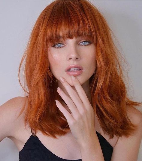 Short Copper Hair, Bright Copper Hair, Haircuts For Medium Length Hair, Red Haired Beauty, Ginger Hair Color, Bright Red Hair, Summer Haircuts, Girls With Red Hair, Short Hair With Bangs