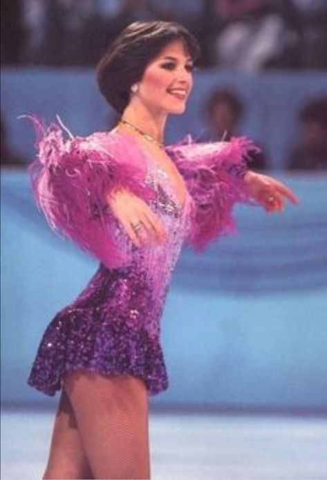 Dorothy Hamill Haircut, Short Wedge Hairstyles, Dorothy Hamill, Wedge Haircut, Wedge Hairstyles, Haircut Pictures, Cute Short Haircuts, Figure Skating Dresses, Favorite Hairstyles