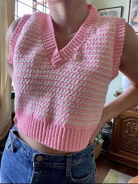 How to Make a Crochet Vest: Free Patterns Summer Blouse Designs, Christian Dressing, Crochet Vest Patterns, Crochet Ideas Aesthetic, Crochet Vest Outfit, Crochet Vest Top, Summer Crochet Tops, Pastel Crochet, Diy Crochet Top