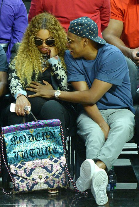 You Gotta See Jay Z Cradling Beyoncé's Baby Bump at the Clippers Game  by Meg Swertlow | Sun, Apr 30, 2017 9:27 PM Beyonce Pregnant, King B, Carter Family, Beyonce Knowles Carter, Beyoncé Giselle Knowles-carter, Beyoncé Giselle Knowles, Beyonce And Jay Z, Beyonce Queen, Pregnant Wife