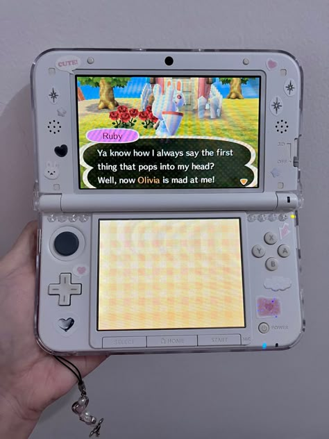 Nintendo Ds 2000s, Nintendo 2ds Aesthetic, Nintendo 3ds Xl Aesthetic, 3ds Xl Aesthetic, Nintendo Ds Aesthetic, Pink 3ds, Nintendo Handheld, New Nintendo 3ds Xl, Nintendo Lite