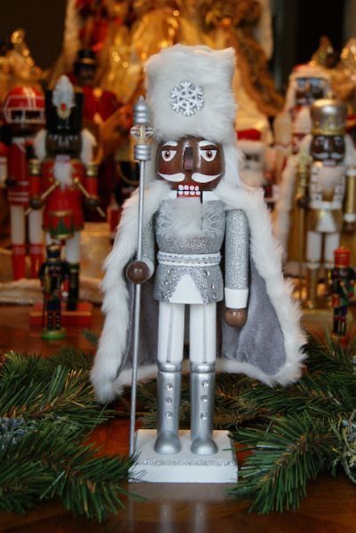 Black Nutcracker, Nutcracker Christmas Party, African American Christmas, African Christmas, Silver King, Nutcracker Christmas Decorations, Happy Kwanzaa, American Christmas, Nutcracker Ornaments