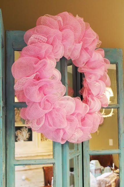 Recently, I saw a deco mesh wreath that had the mesh    attached in such a fun and fluffy way that I inspected it to see   how it was d... Deco Mesh Ruffle Wreath, Mesh Projects, Ruffle Wreath, Deco Mesh Crafts, Ribbon Wreaths, Making Wreaths, Deco Mesh Wreaths Tutorials, Deco Mesh Wreaths Diy, Wreath Ribbon