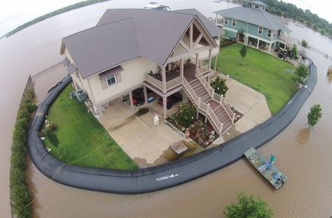 Flood Proof House, Flood Prevention, Flood Barrier, Flood Protection, Real Estate Buyers, House Property, Home Inspector, Cool Pictures Of Nature, Real Estate Buying