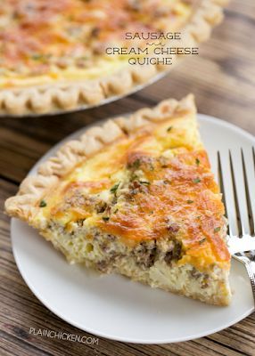 Sausage and Cream Cheese Quiche - so quick and easy. Everyone LOVED this recipe!! Can make ahead and freeze for later. Pie crust, sausage, cream cheese, cheddar cheese, heavy cream, eggs, sour cream and pepper. Ready to eat in an hour. Great for breakfast, lunch or dinner. THE BEST! Filet Mignon Chorizo, Chicken Quiche, Sausage Quiche, Breakfast Sausage Recipes, Breakfast Quiche Recipes, Quiche Recipes Easy, Mini Quiches, Cheese Quiche, Plain Chicken