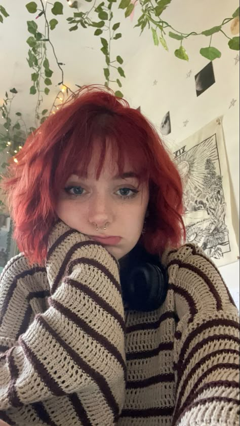 Red Hair With Bangs, Red Hair Girl, Short Dyed Hair, Cool Hair Designs, Cherry Red Hair, Short Red Hair, Red Hair Inspo, Dyed Red Hair, Dark Red Hair