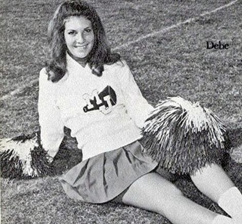 Tsu College, Cheerleader Pictures, Vintage Cheerleader, Majorette Costumes, Cheerleader Uniforms, Drum Majorette, Famous Cheerleaders, Wrestling Pictures, Poodle Dress