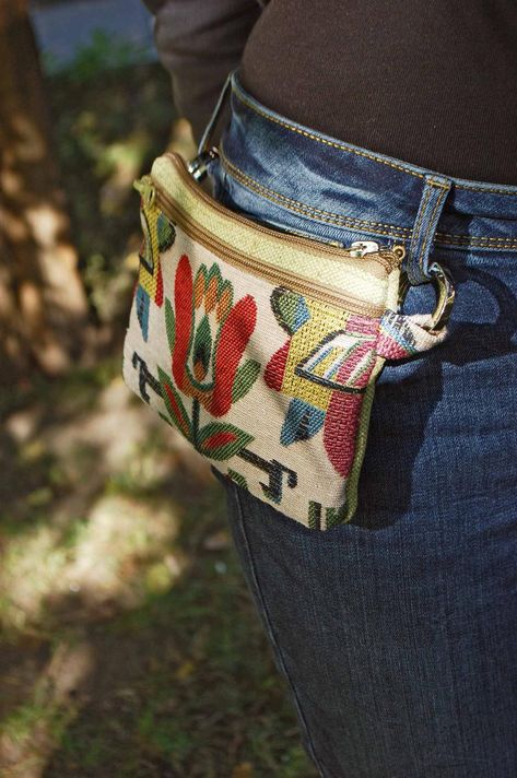 Hip Purse, Handmade Belt, Fabric Christmas Ornaments Diy, Folded Fabric Ornaments, Christmas Ornaments Diy, Quilted Christmas Ornaments, Handmade Belts, Sewing Purses, Waist Pouch