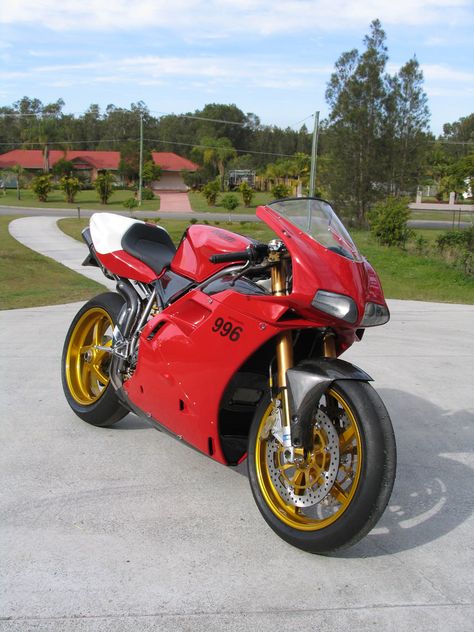 80s Motorcycle, Ducati 1098s, Ducati 998, Ducati 848 Evo, Ducati 996, Ducati Motor, Ducati 748, Trek Bicycle, Ducati 916