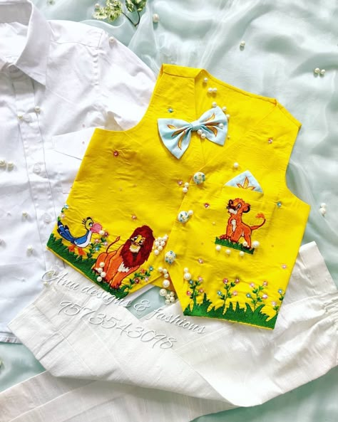 Baby Dress Diy, Baby Crafts Diy, Kids Clothes Diy, Kids Dress Boys, Kids Dress Collection, Kids Ethnic Wear, Boy Dress, Frocks Design, Kids Blouse