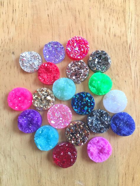 Druzy earring Kit druzy earring kit jewelry making kit #gadget Diy Druzy Earrings, Silver Plates, Polymer Clay Jewelry Tutorials, Earring Kit, Jewelry Making Kits, Jewelry Making Kit, Easy Diy Jewelry, Druzy Earrings, Gold Name Necklace