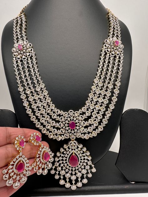 Saree Function, Half Saree Function, Bride Jewelry Set, American Diamond Necklaces, Fancy Jewellery Designs, Diamonds Necklace, Bride Jewelry, Pakistani Bridal Dresses, Length Necklace