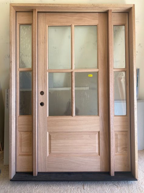 White Oak Exterior Door, White Oak Front Door Exterior, Exterior Front Door Ideas Entrance, Thermatru Front Door, White Oak Front Door, Backdoor Entry, White Oak Front Doors, Craftsman Style Front Doors, Stained Front Door