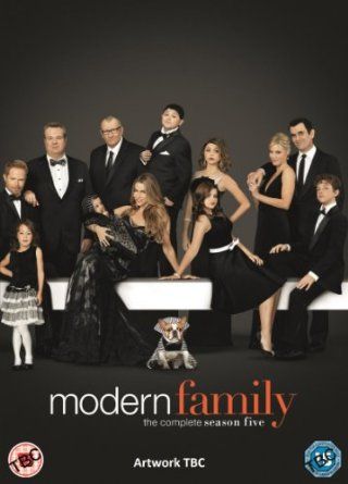 Haley Modern Family, Modern Family Funny, The Modern Family, Family Tv, Family Poster, Family Funny, Comedy Tv, 20th Century Fox, Best Tv Shows