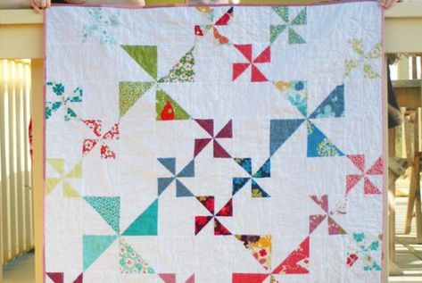 Windy Days Quilt - Free Pattern   Tutorial Windy Days Quilt, Pattern Tutorial, Windy Day, Crochet Knitting, Written By, Free Pattern, Quilting, Knitting, Crochet