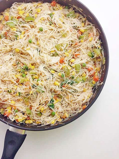 Vermicelli Stir Fry, Rice Stick Noodles, Stir Fry Veggies, Vermicelli Recipes, Rice Noodle Recipes, Stir Fry Recipe, Rice Vermicelli, Vermicelli Noodles, Business Check