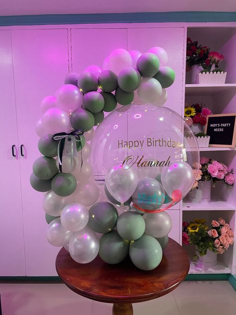 Sage Green Bouquet, Sage Green Table, Bouquet Birthday, Green Birthday, Green Bouquet, Balloons Birthday, Green Table, Party Needs, Balloon Bouquet