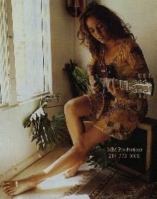 Sheryl Crow Photo Lyrics, A Well Traveled Woman, Madonna Music, Rock Aesthetic, Popular Bands, Old Records, Women Of Rock, Sheryl Crow, Country Pop