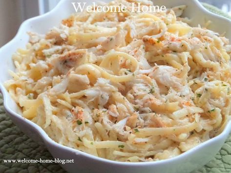 Crab Pasta Recipes, Parmesan Garlic Sauce, Crab Linguine, Seafood Linguine, Crab Pasta, Linguine Recipes, Crab Dishes, Meals To Make, Crab Recipes