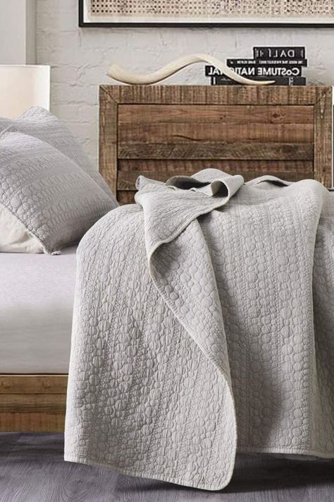 Light Grey Quilt Bedding Ideas, King Bed Quilt Sets, Best Quilts On Amazon, Oversized King Bedding Bedspreads, Simple Bedspread Ideas, Quilt Bedspread Ideas, Natural Fiber Bedding, Queen Quilt Sets, King Size Quilts Master Bedrooms