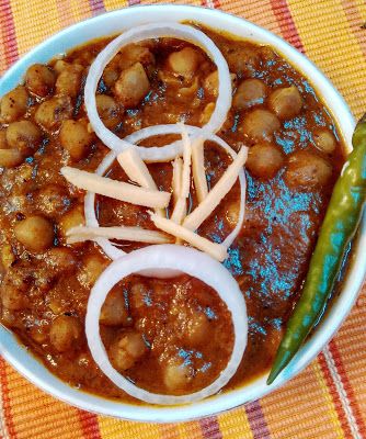 Choley Recipe, Chole Masala, Punjabi Cuisine, Punjabi Style, Course Ideas, Chilli Recipes, Veg Dishes, Gram Flour, Weekend Meals