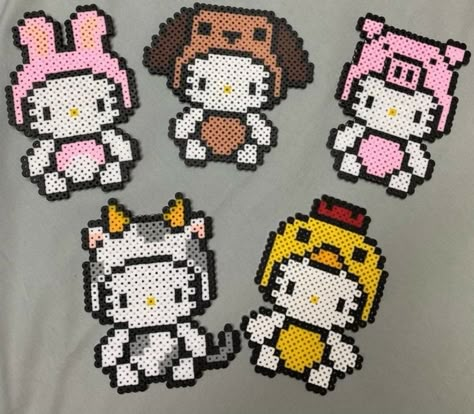 Kitty Perler Beads, Hello Kitty Perler Beads, Bead Templates, Hamma Beads Ideas, Easy Perler Bead Patterns, Easy Perler Beads Ideas, Hello Kitty Crafts, Fuse Bead Patterns, Hamma Beads