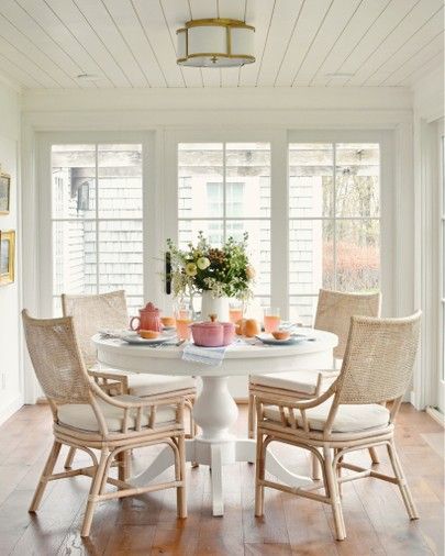 Breakfast Nook Sitting Area, Dining Nook, Luxury Dining, Pedestal Table, Table Ideas, Florida Home, Breakfast Room, Dining Rooms, The Table