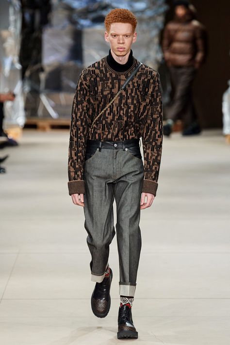 Neil Barrett Fall 2020 Ready-to-Wear Fashion Show - Vogue Animal Print Runway, Runway Sweater, Menswear 2020, Men Runway, Vogue Editorial, Autumn Knitwear, Menswear Runway, High Fashion Photography, Catwalk Collection