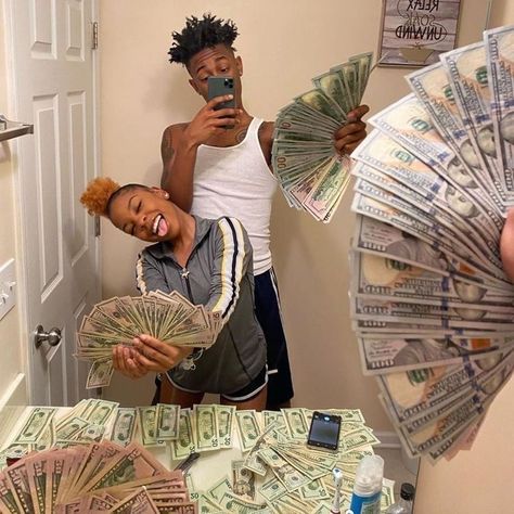 Couples With Money, Gangster Girl, Black Relationship Goals, Fotos Goals, Bae Goals, Black Love Couples, Couples Vibe, Black Couples Goals, Boy And Girl Best Friends