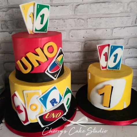 Uno Cake and smash Cake Uno Birthday Party Cake, Uno Cakes 1st Birthday Parties, Uno Smash Cake, Uno Cake Ideas, Uno First Birthday Party Boy, Uno Birthday Cake, Uno Birthday Party Theme, Uno Themed First Birthday, Uno First Birthday