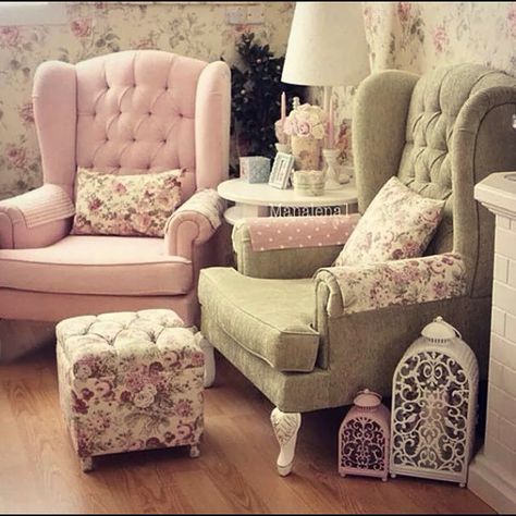 #homesweethome #corner Furniture Color Schemes, Diy Shabby Chic, Shabby Chic Decor Bedroom, Shabby Chic Living, Cute Diy Room Decor, Cottage Living Rooms, Casa Vintage, Pink Home Decor, Shabby Chic Diy