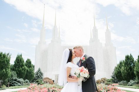 Temple Couple, Dc Temple, Washington Dc Temple, Lds Temples Wedding, Asheville Wedding, Temple Wedding, Lds Temples, Shoot Film, Film Wedding